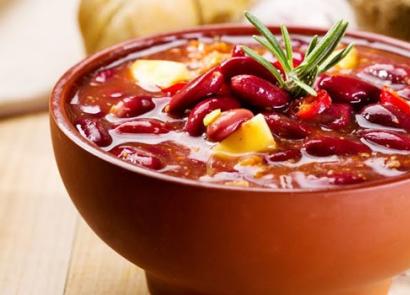Supë me fasule: veti të dobishme dhe receta hap pas hapi Kuzhinieri i supës me fasule