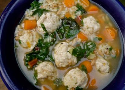 Kaip virti mėsos kukulių sriubą: skanūs žingsnis po žingsnio receptai